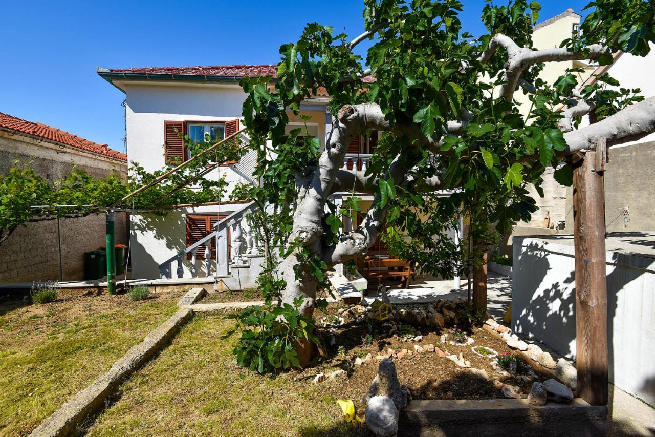 Lana Apartman Задар Екстериор снимка